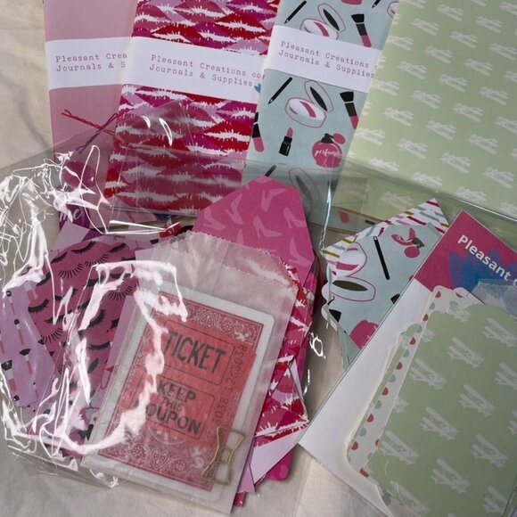 Set 4 Travelers Notebook Inserts Decorative Refills Junk Journal Book Ephemera u - Picture 4 of 10